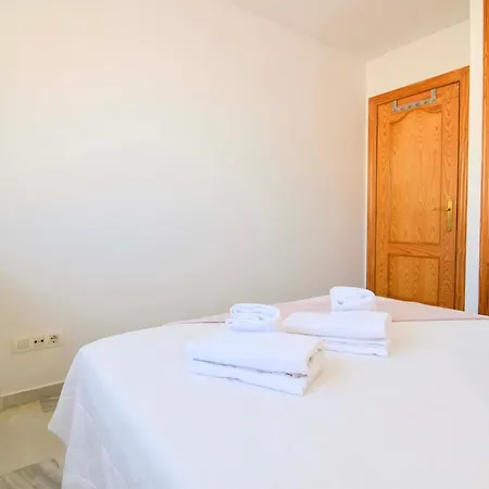 Letmalaga Center * Торремолінос